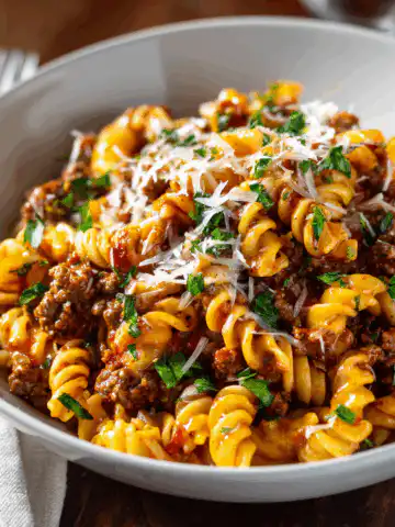 Cheesy Ground Beef Pasta