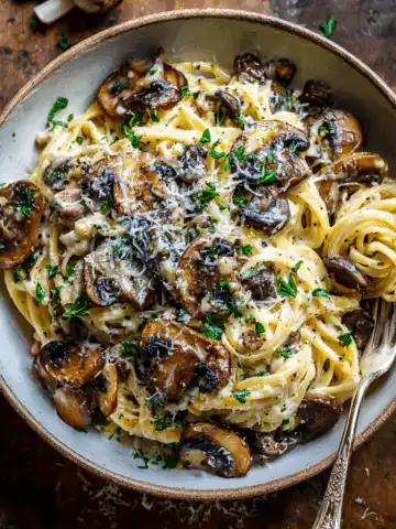 Garlic Mushroom Pasta