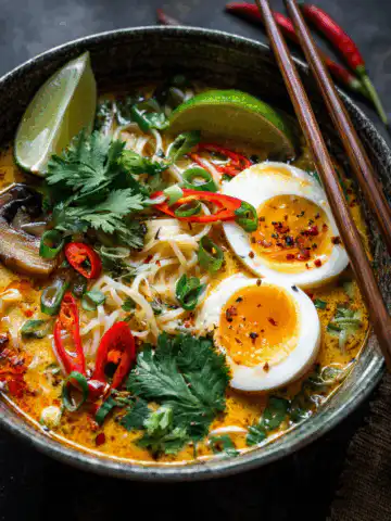 Thai Coconut Curry Noodle Soup