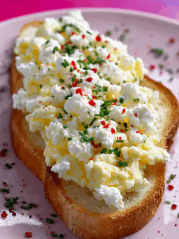 cottage cheese eggs scrambled